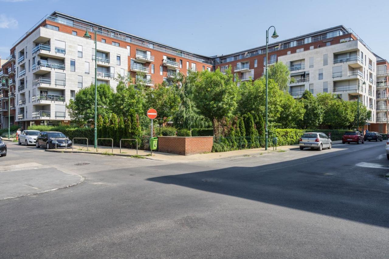 White Cascade Realty Apartment Budapest Exterior photo